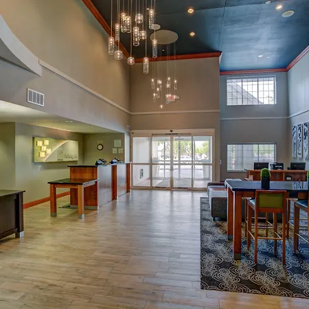 Holiday Inn Milwaukee Airport By Ihg-3